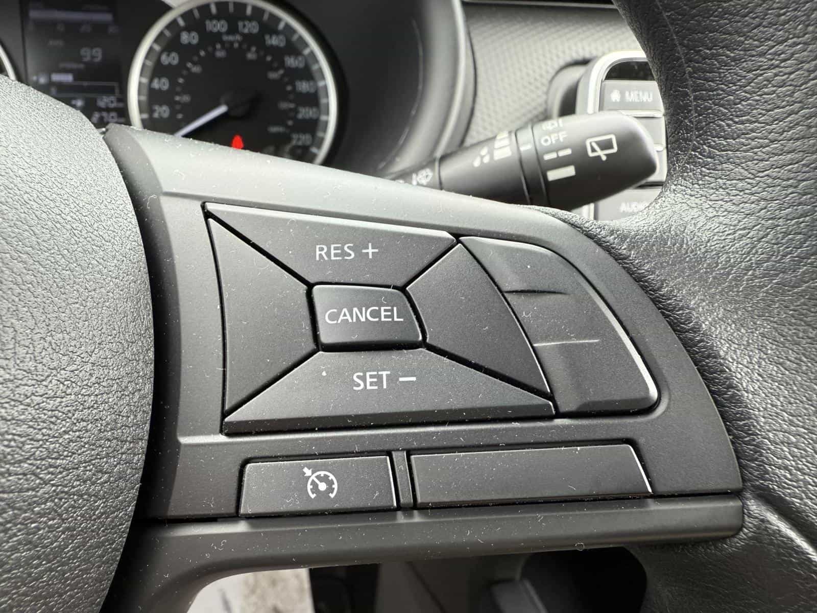 Image 14 Nissan Kicks S 2024