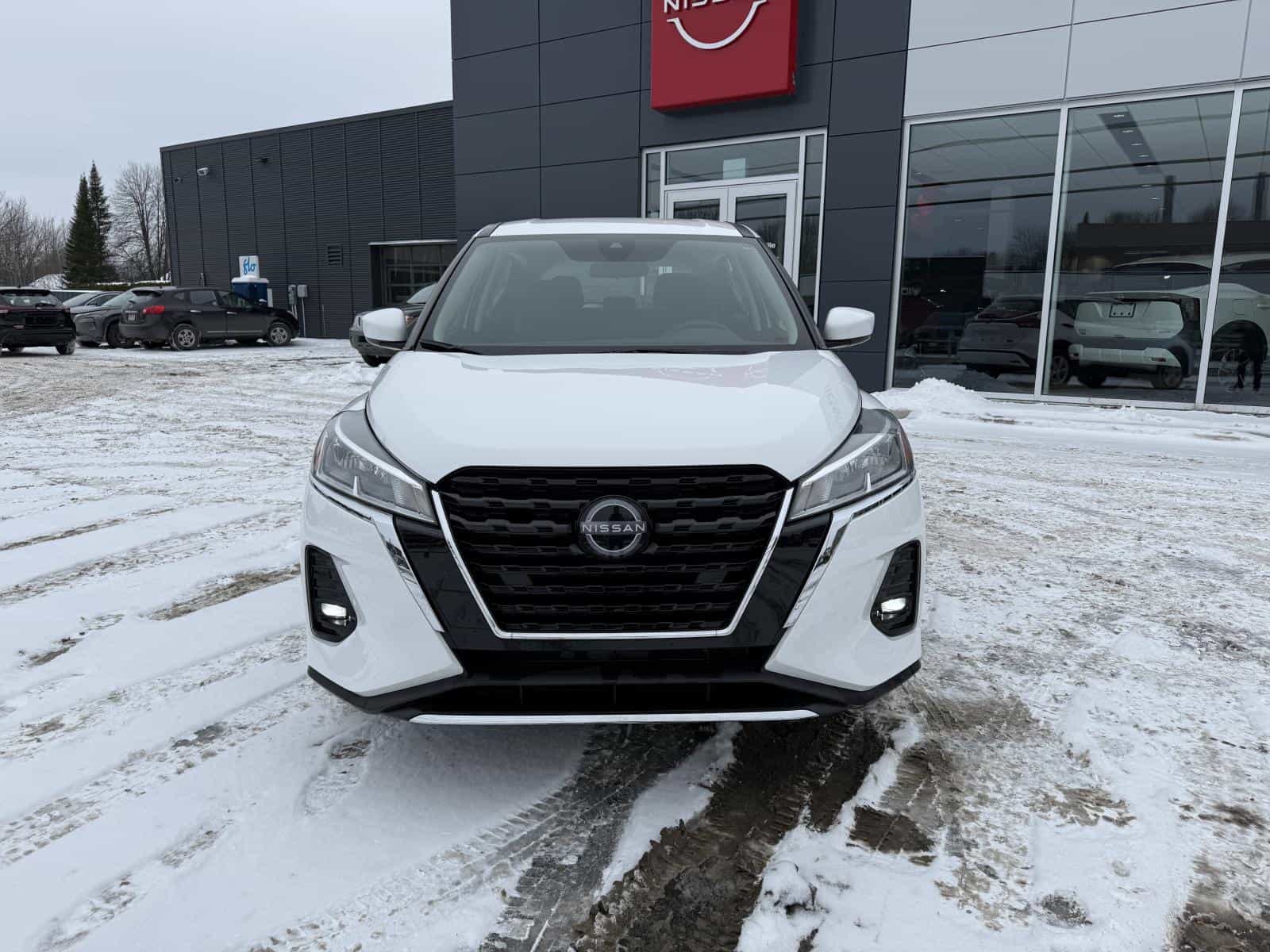 Image 3 Nissan Kicks S 2024