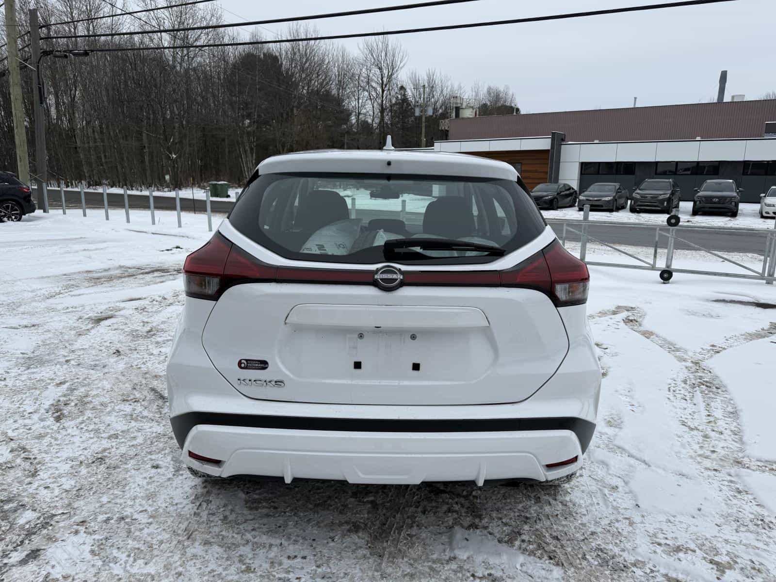 Image 7 Nissan Kicks S 2024