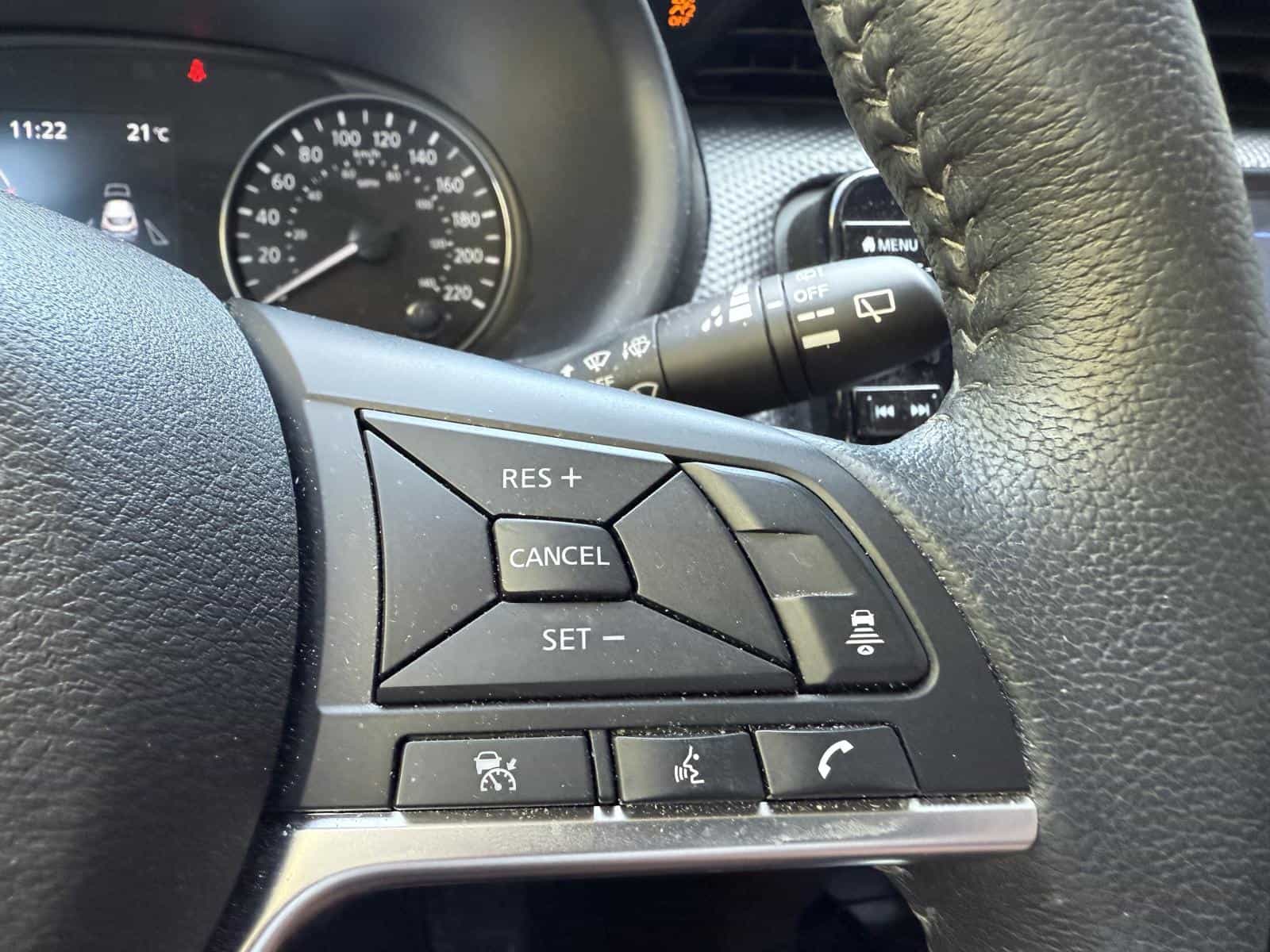 Image 13 Nissan Kicks SV 2024