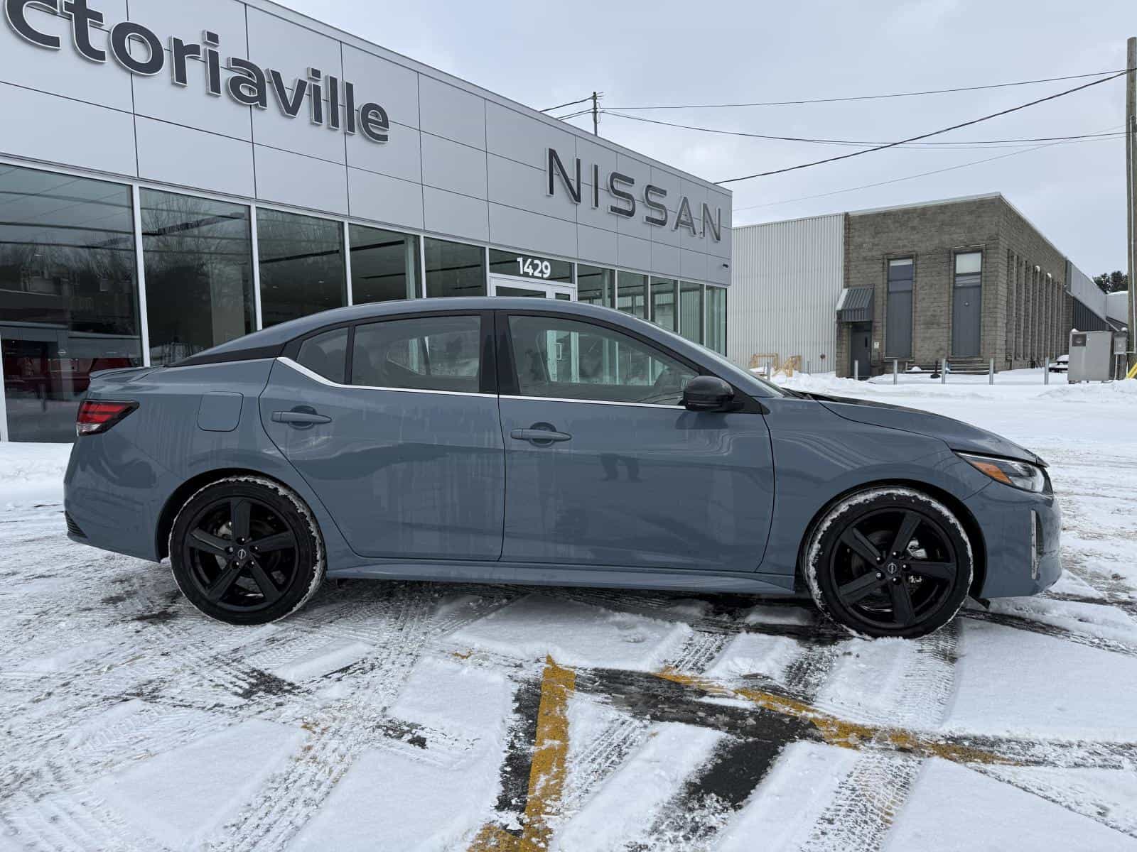 2024 Nissan Sentra SR - Image 9