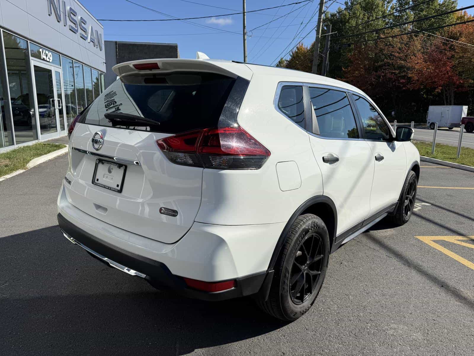 2020 Nissan Rogue S - Image 8