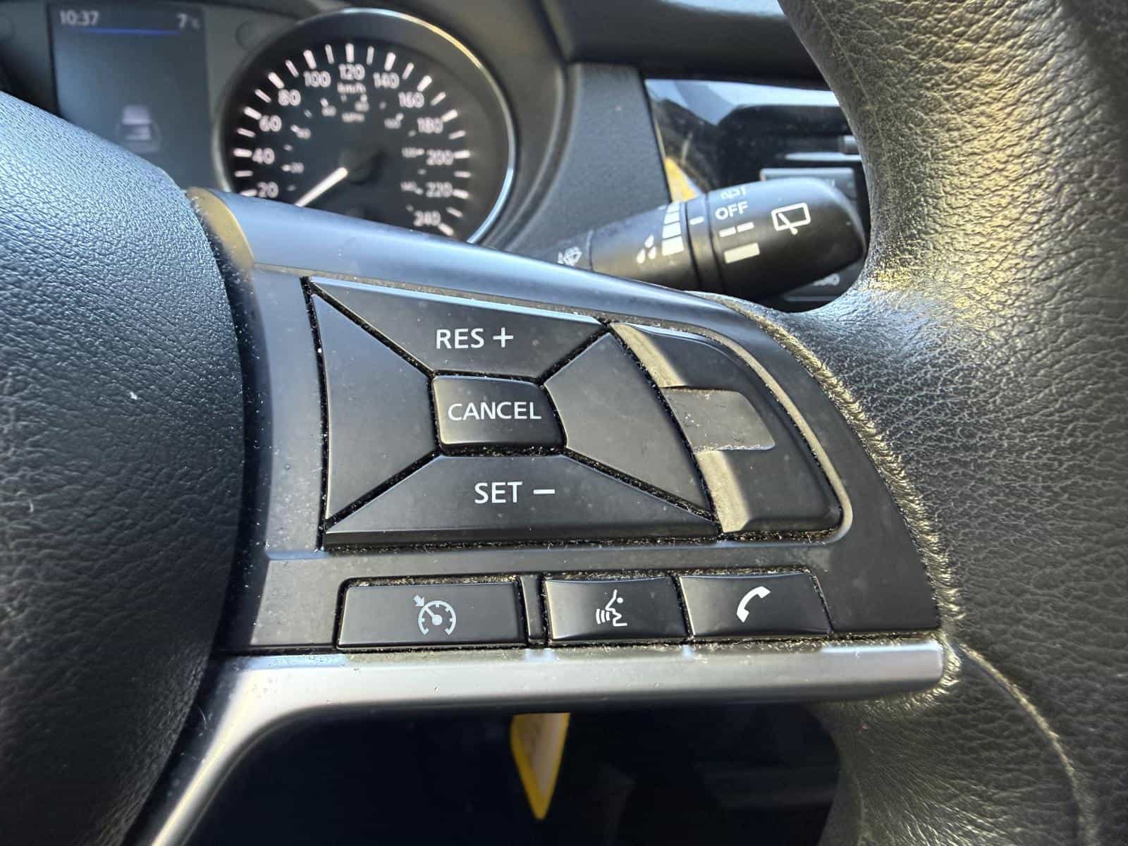 2020 Nissan Rogue S - Image 14