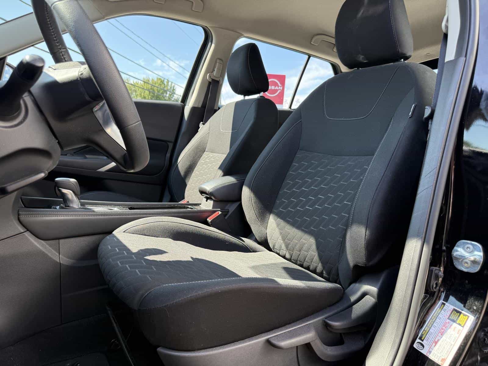 2022 Nissan Kicks SV - Image 10