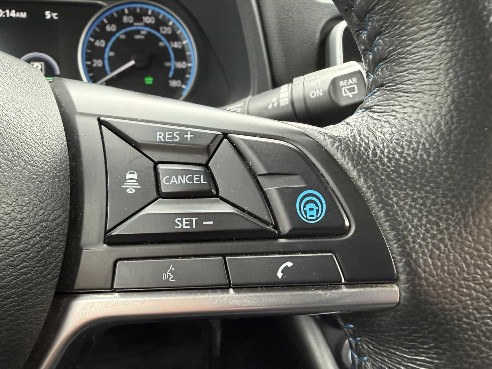 2020 Nissan Leaf Plus SV - Image 13