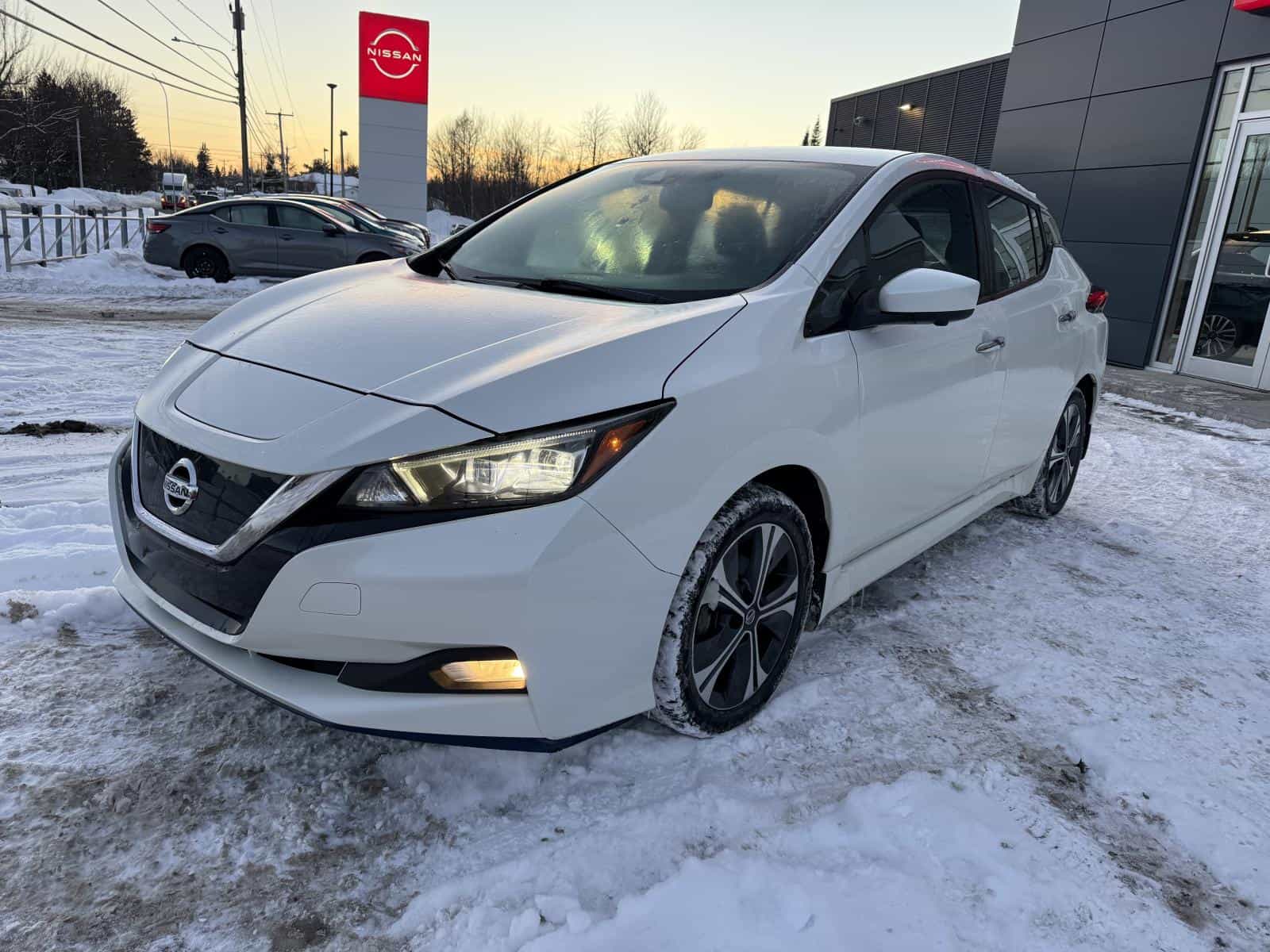 2020 Nissan Leaf Plus SV - Image 4