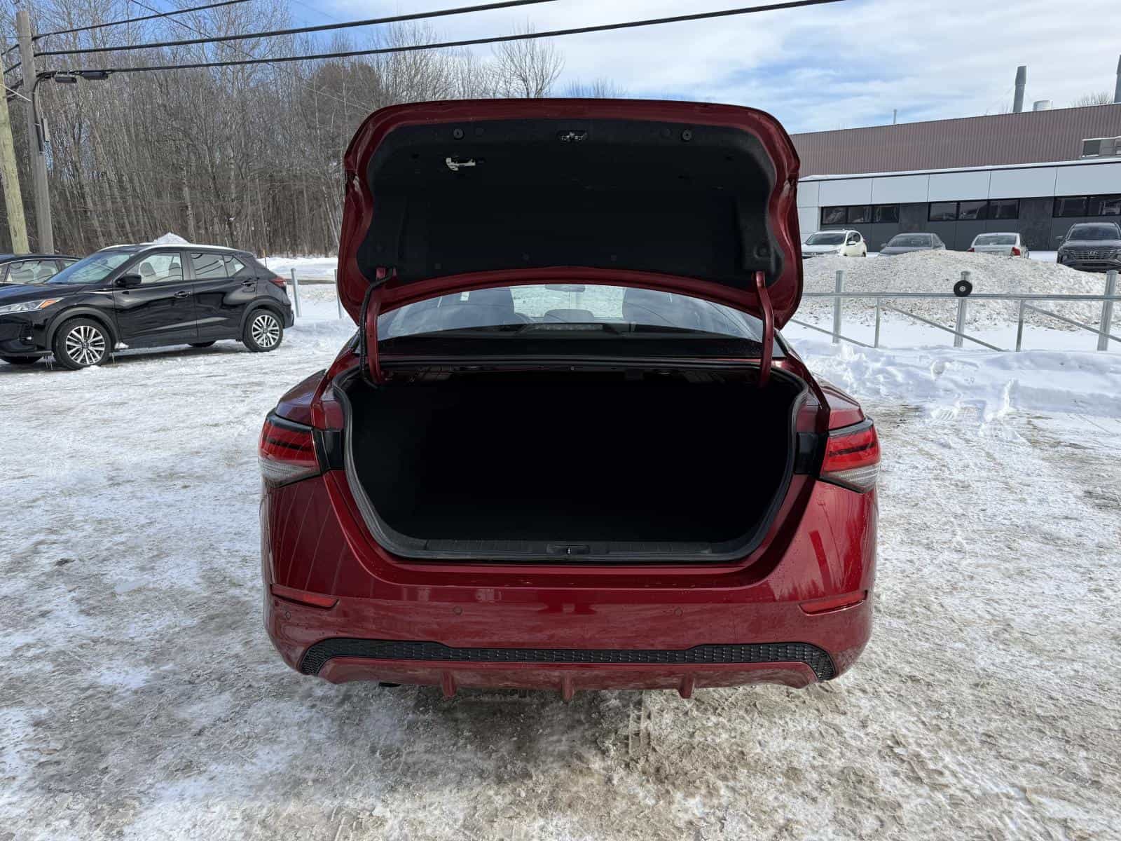 Image 10 Nissan Sentra SV 2023