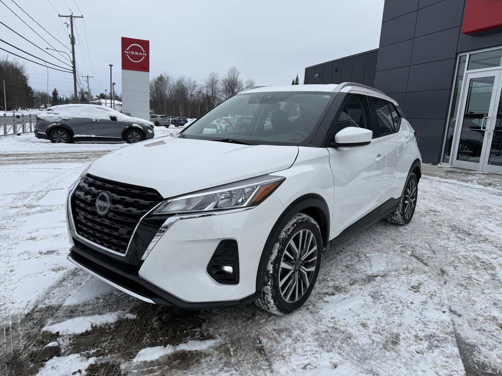 Image 4 Nissan Kicks SV 2023