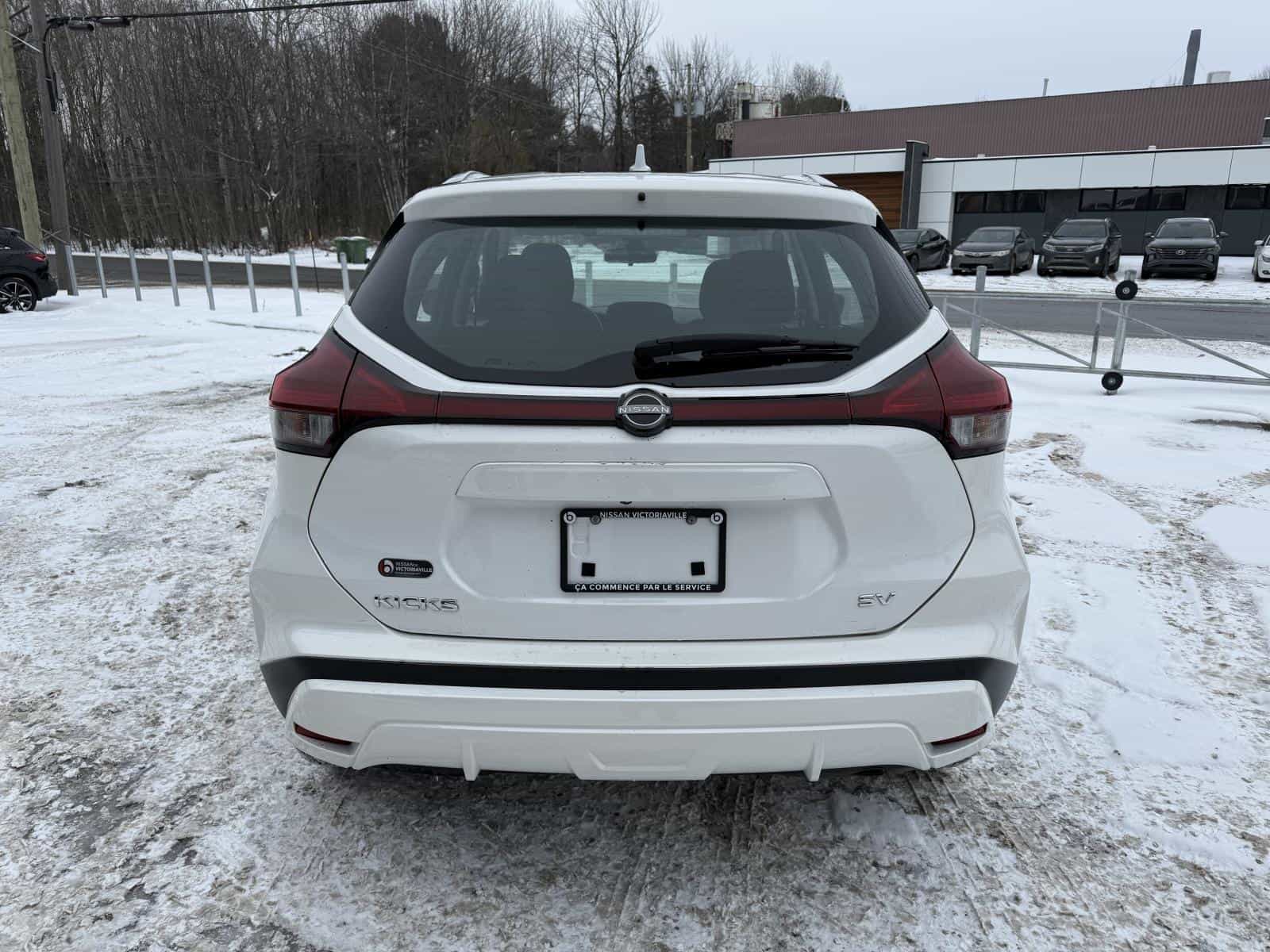 Image 7 Nissan Kicks SV 2023