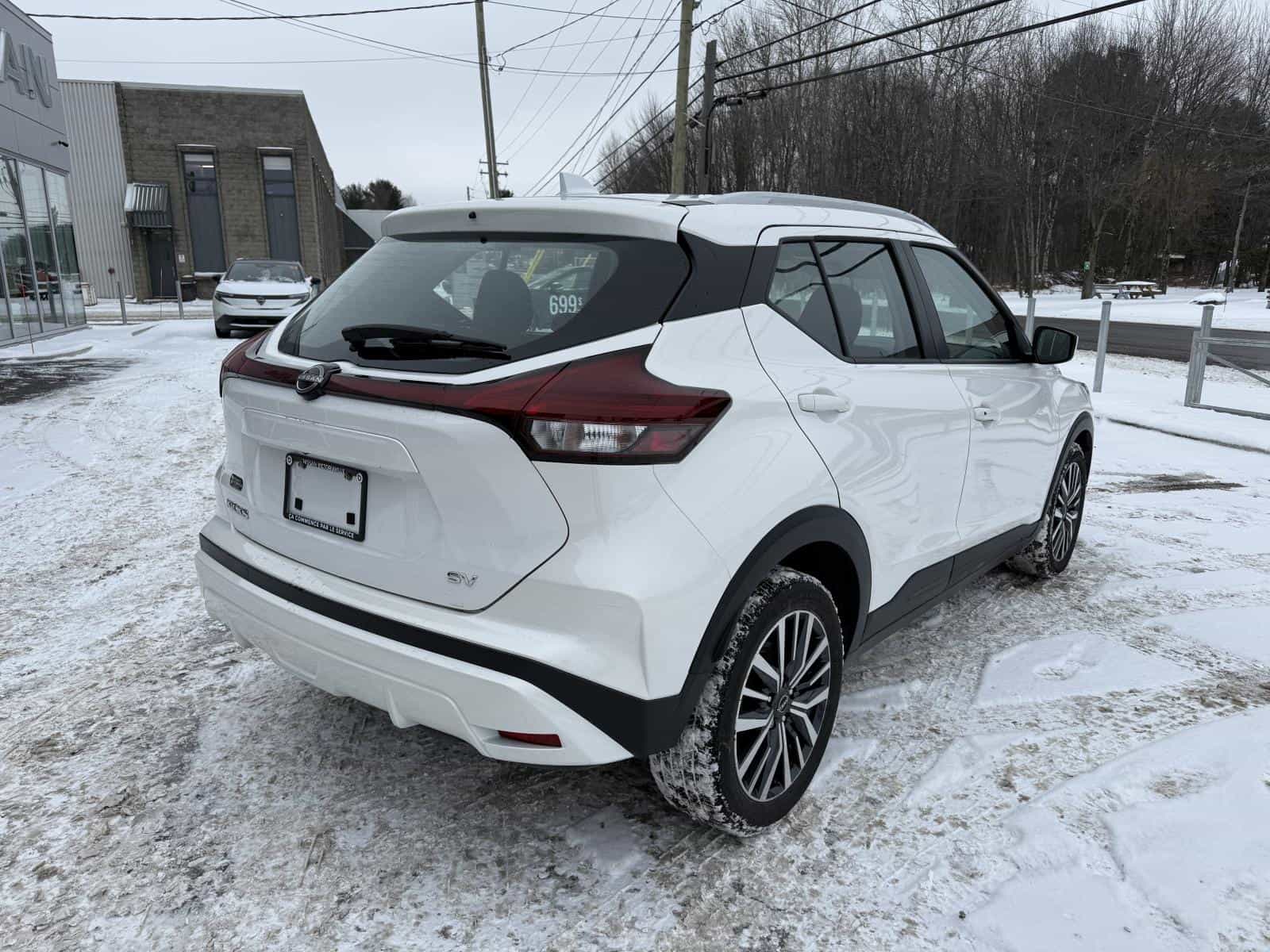 2023 Nissan Kicks SV - Image 8