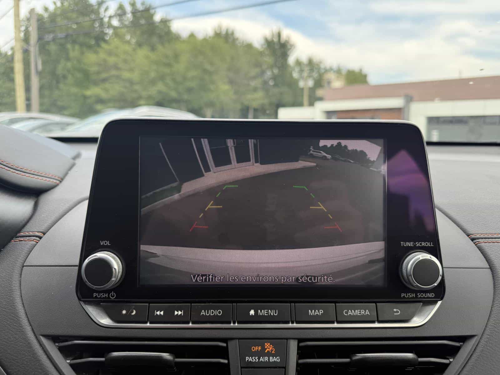 Image 17 Nissan Altima SR 2021