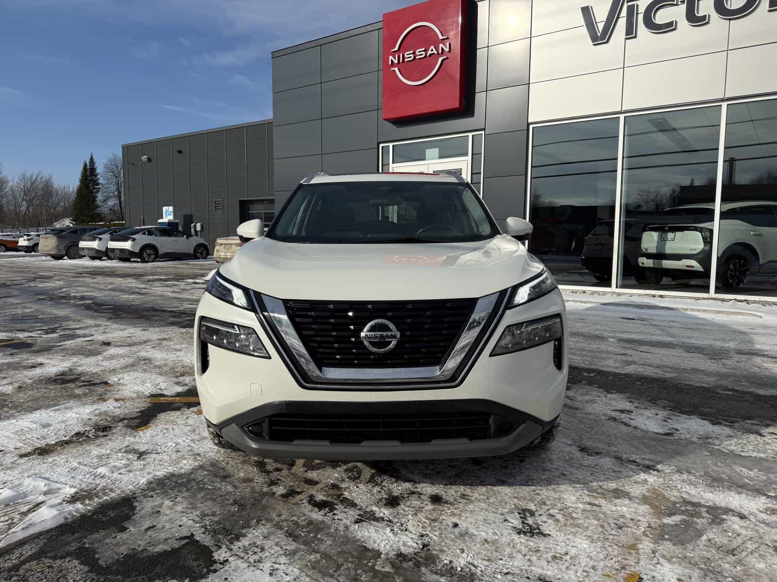 Image 3 Nissan Rogue SV 2021