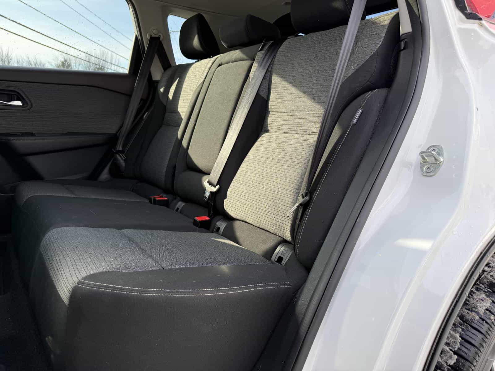 2021 Nissan Rogue SV - Image 12