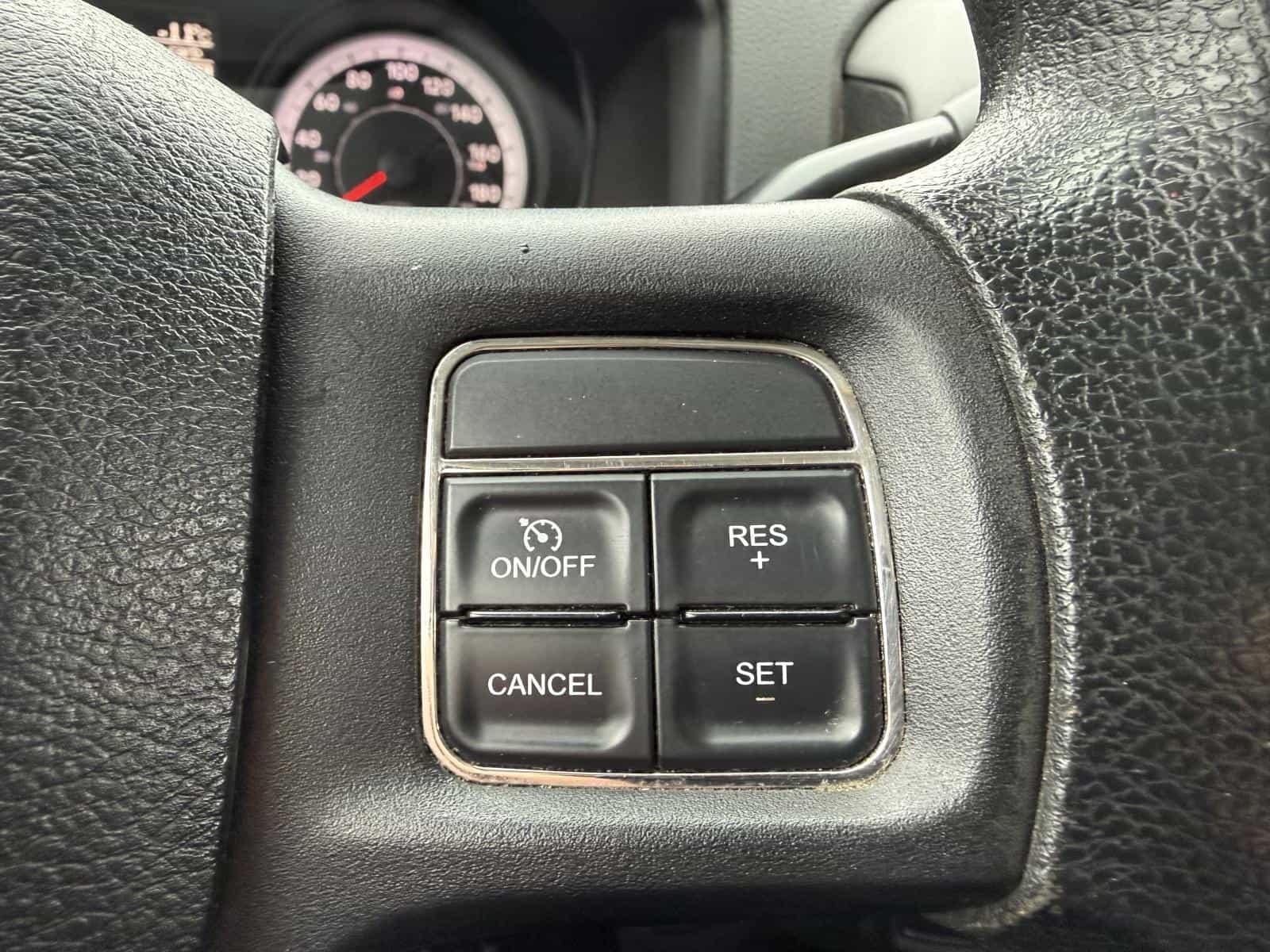 2013 RAM 1500 ST - Image 14