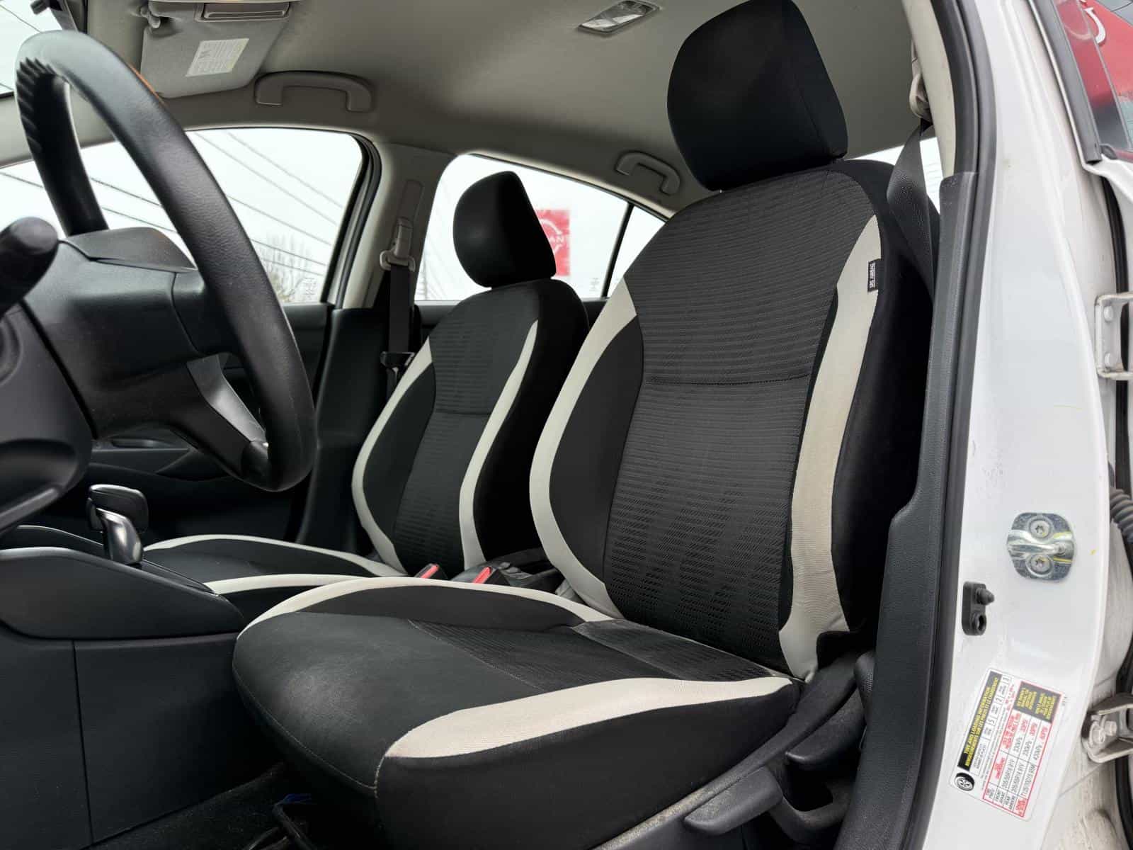 Image 10 Nissan Versa SV 2021