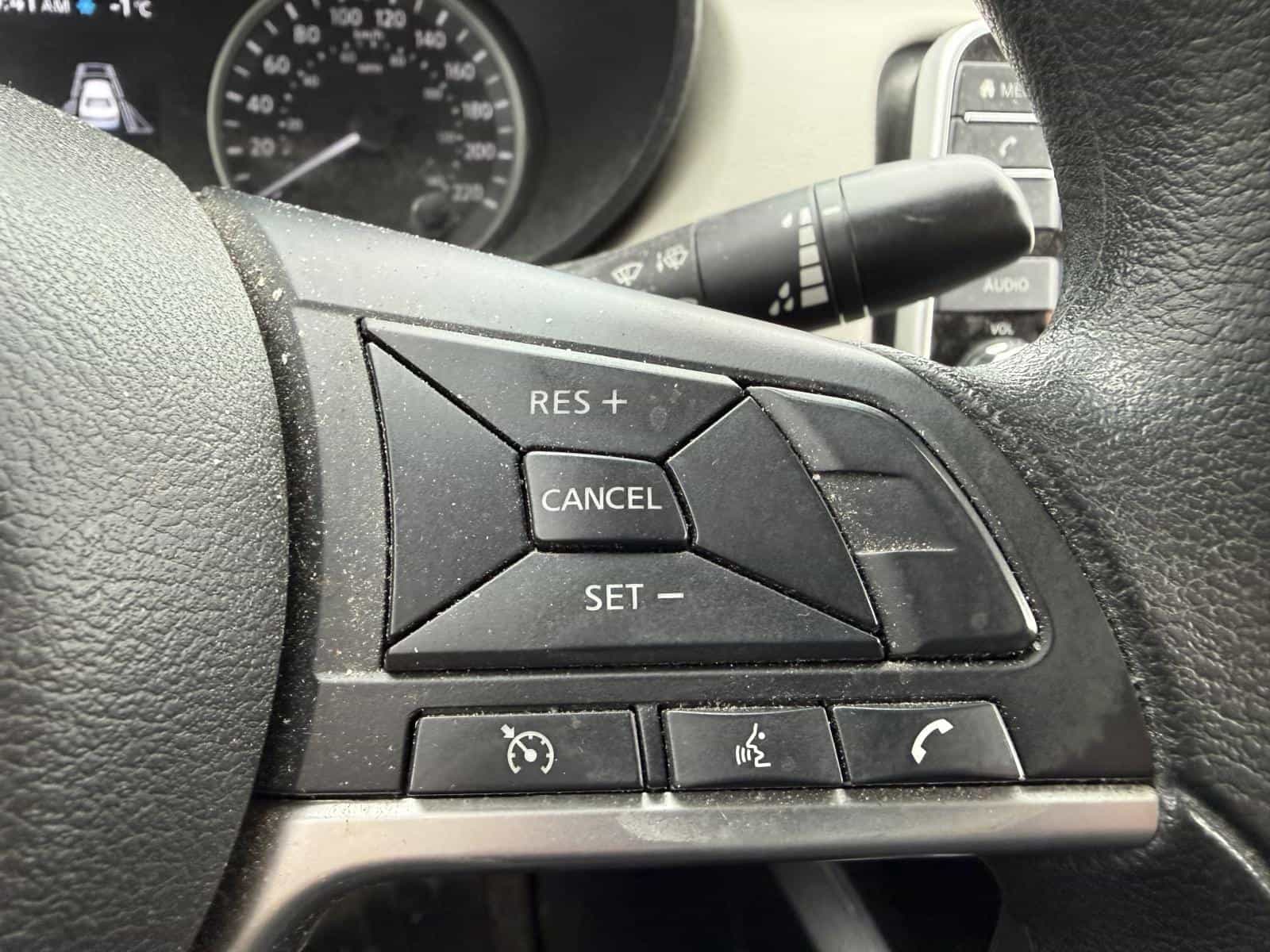 Image 13 Nissan Versa SV 2021