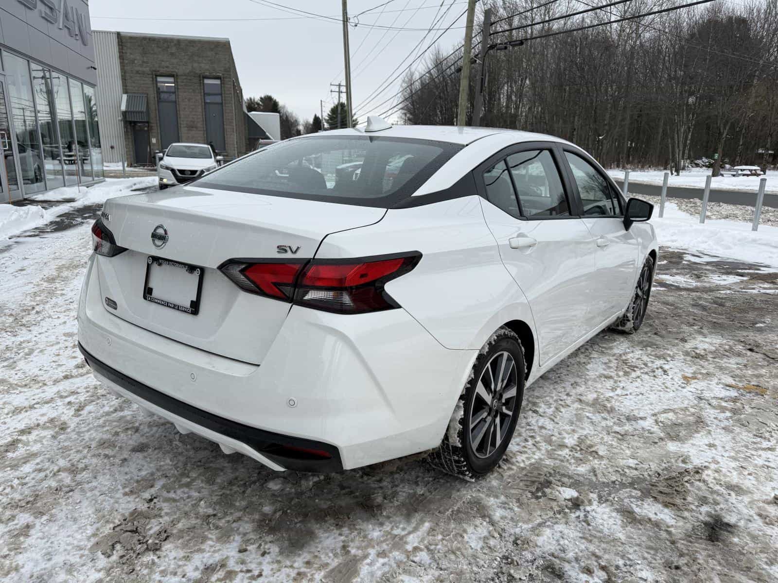 Image 8 Nissan Versa SV 2022