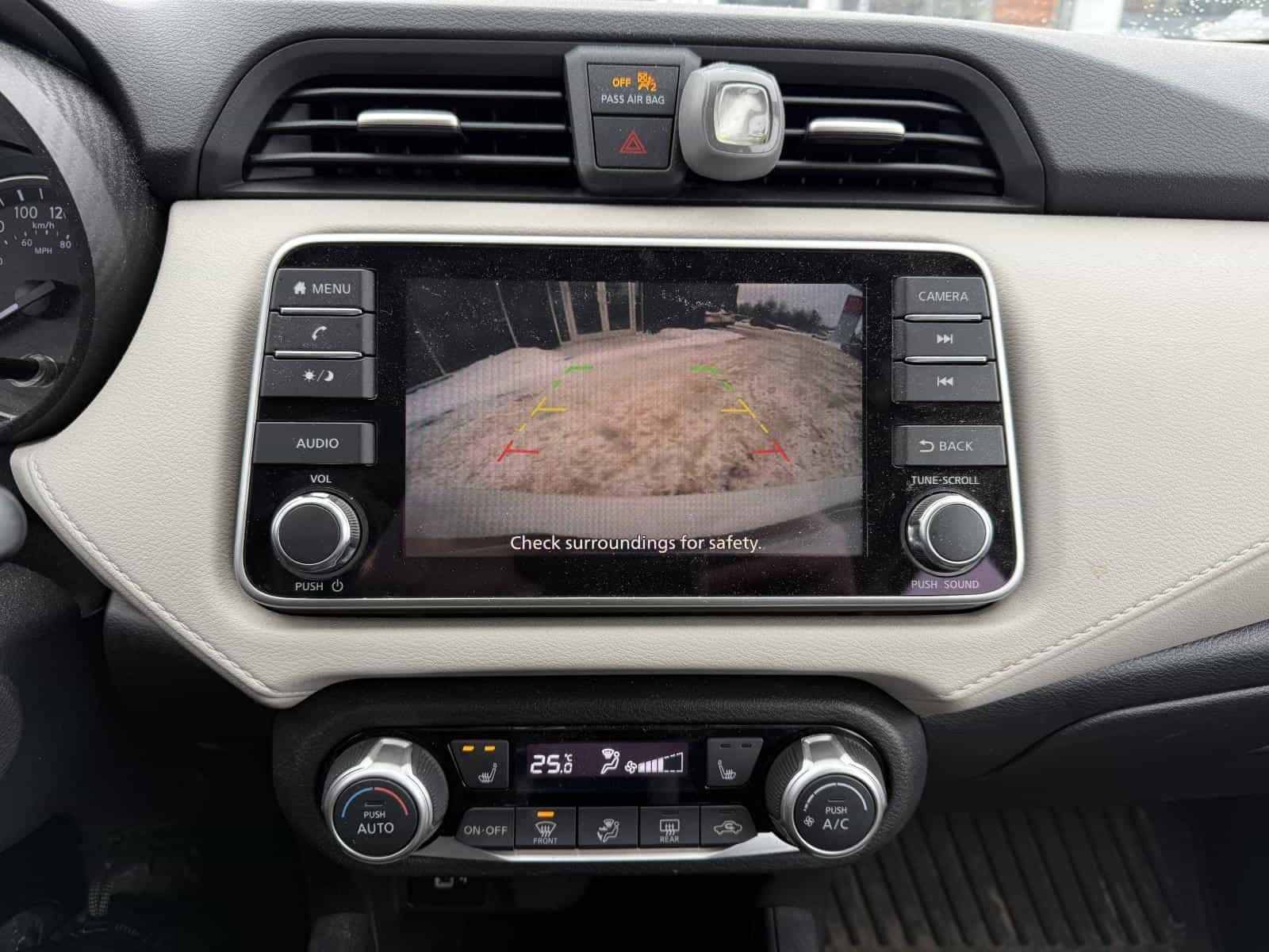 Image 16 Nissan Versa SV 2022