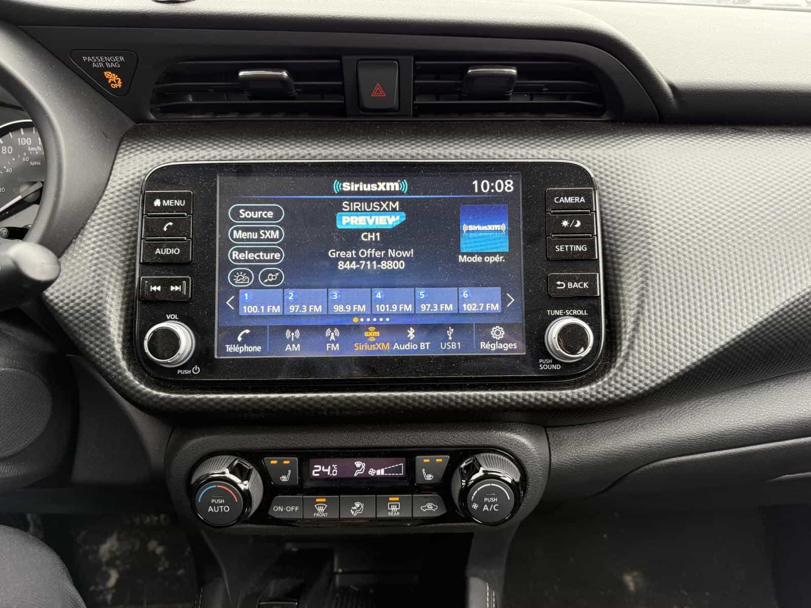 2022 Nissan Kicks SV - Image 14