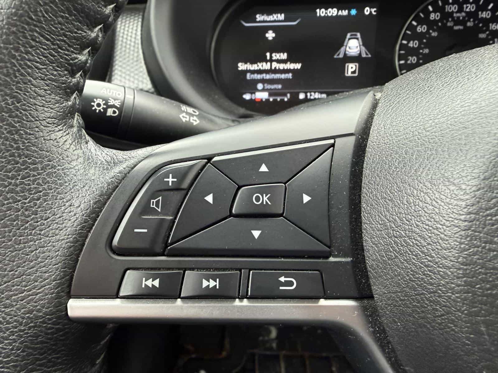 2022 Nissan Kicks SV - Image 18