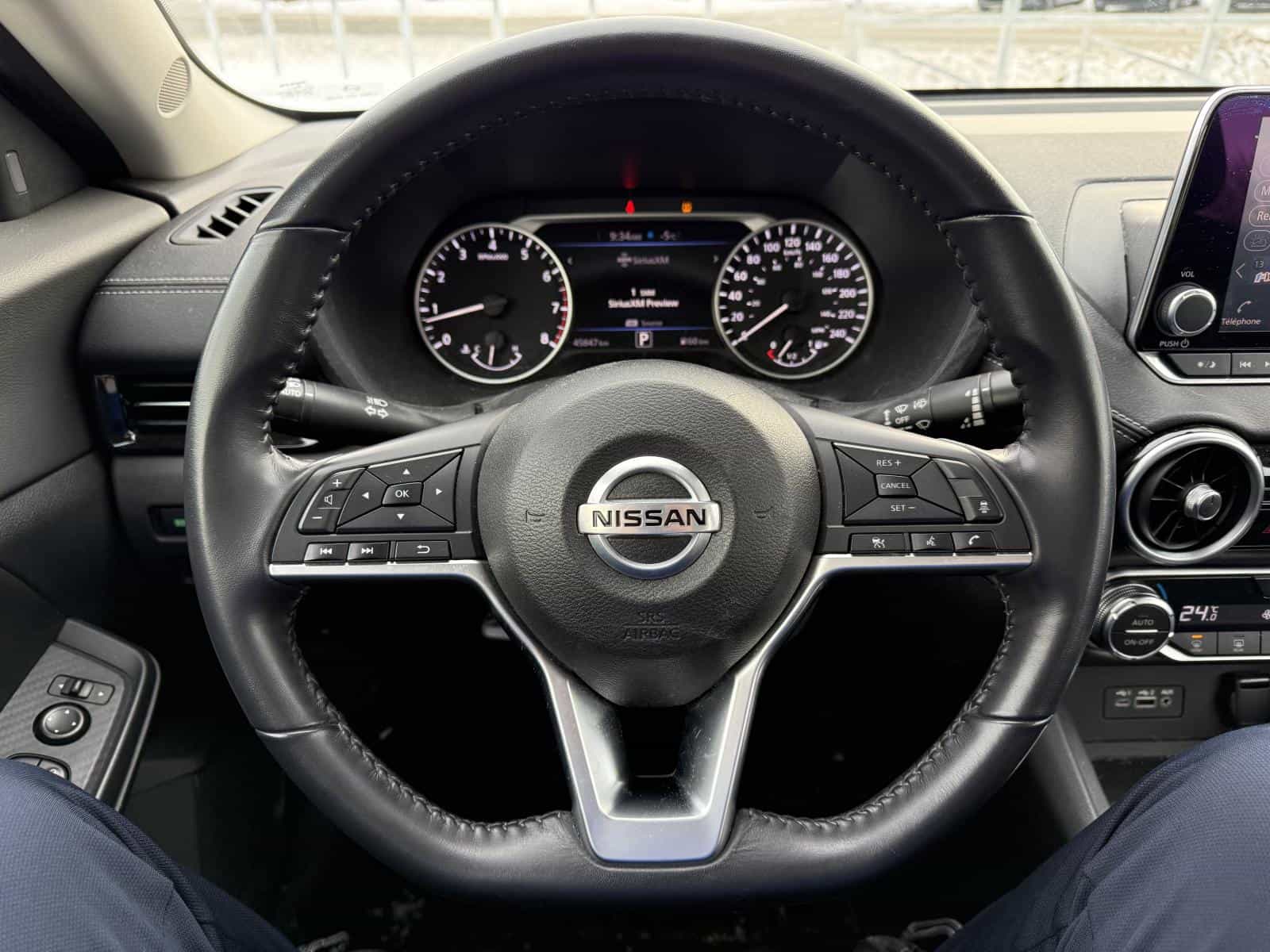 2020 Nissan Sentra SV - Image 11