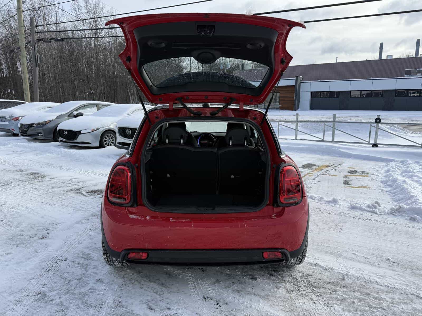 2022 Mini Hatchback Cooper SE Electric - Image 10