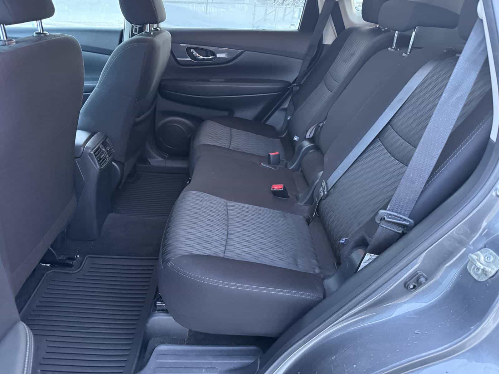 2020 Nissan Rogue Special Edition - Image 10