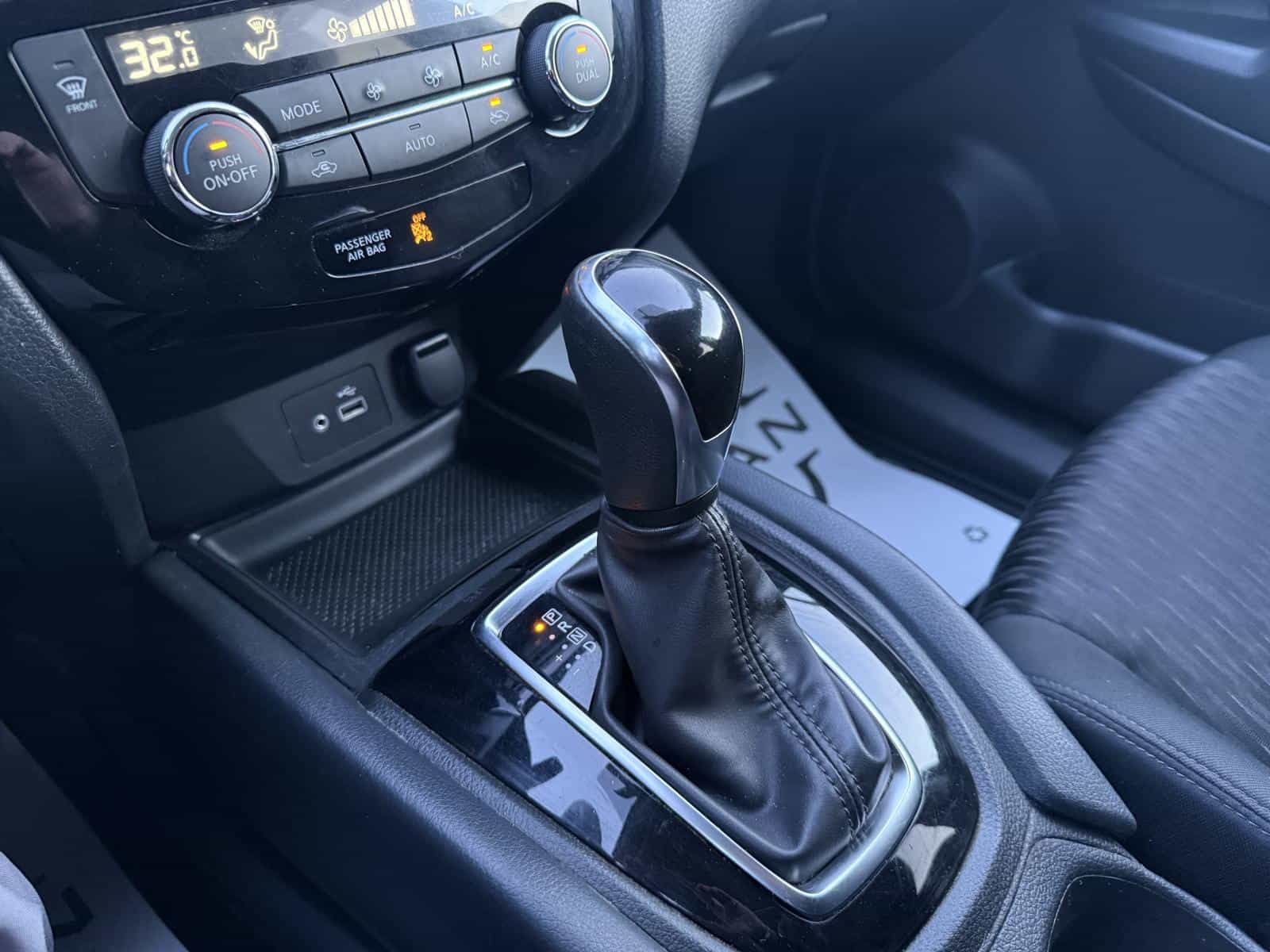 Image 18 Nissan Rogue Special Edition 2020