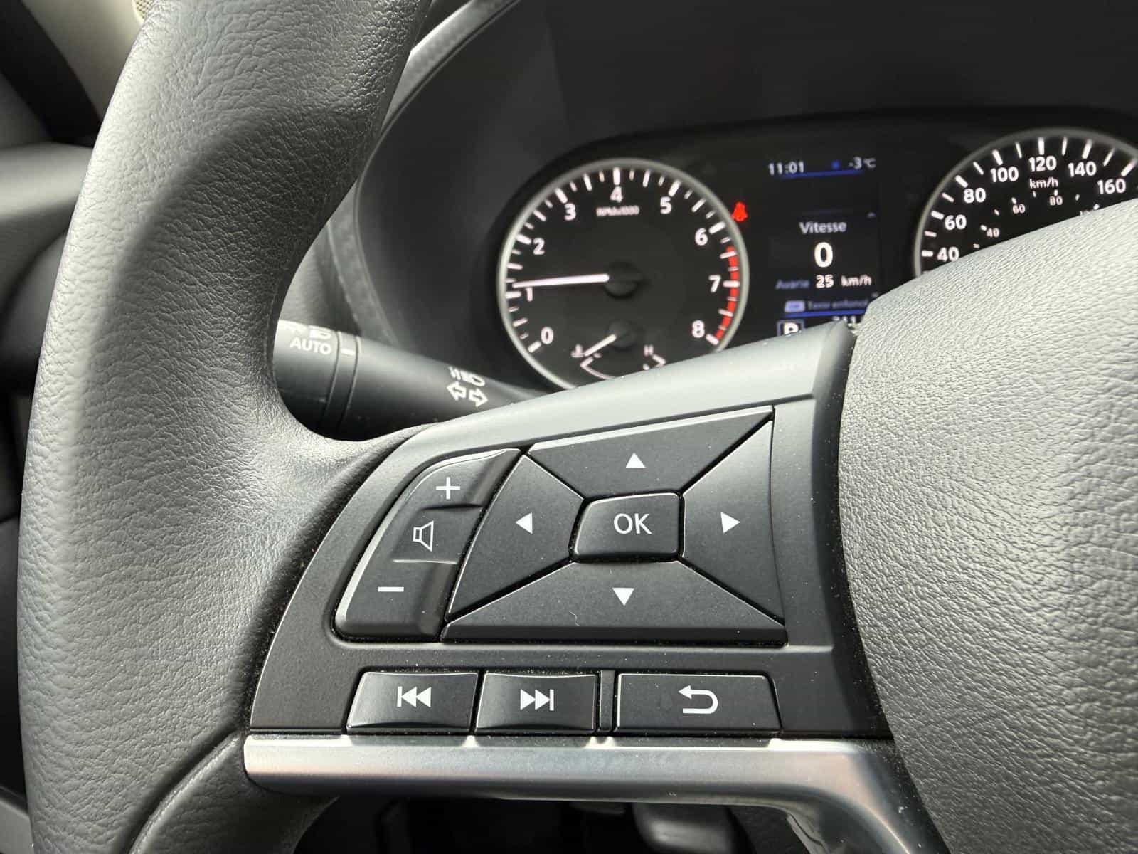 Image 12 Nissan Sentra S 2021