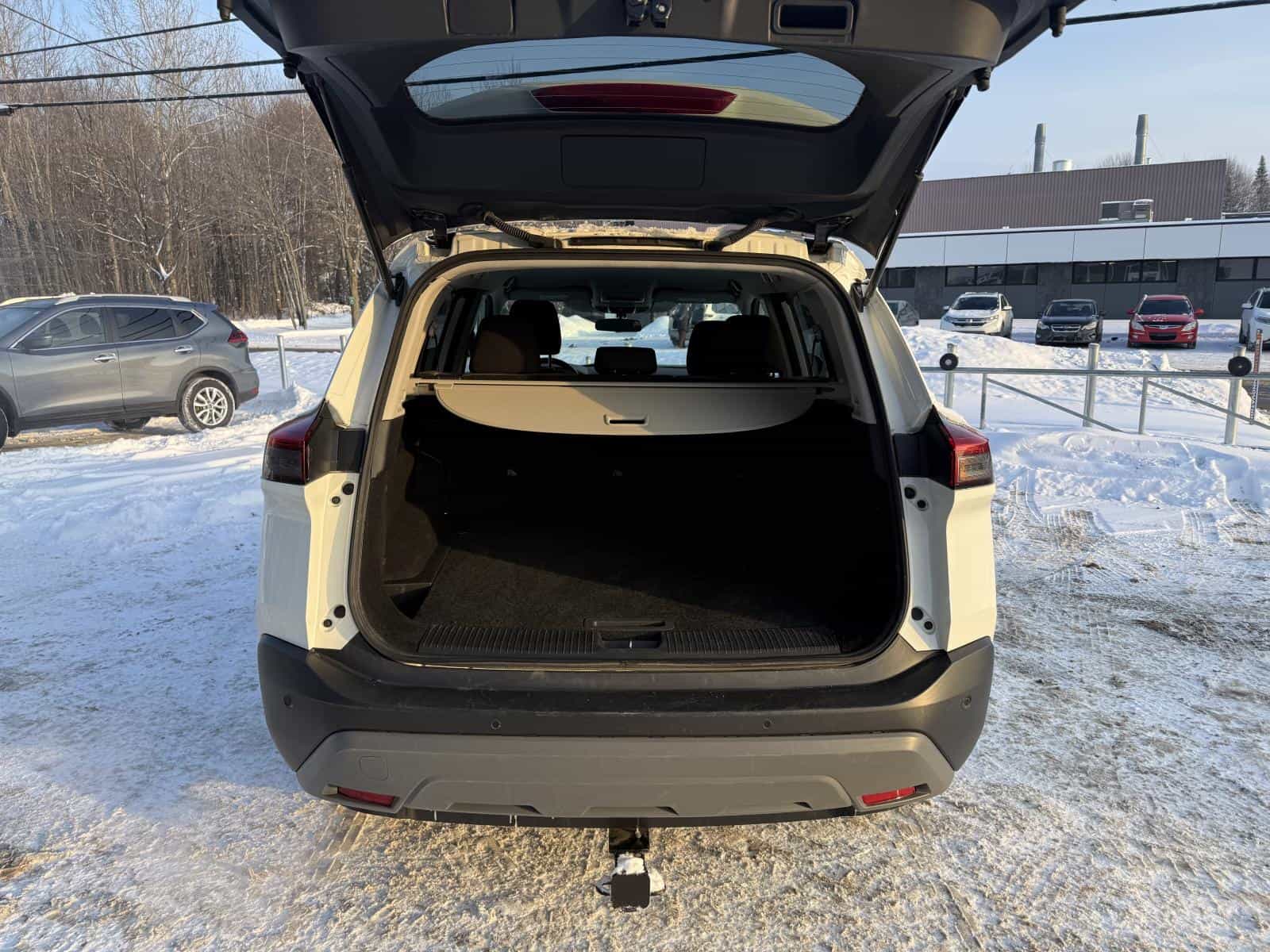 Image 7 Nissan Rogue S 2022