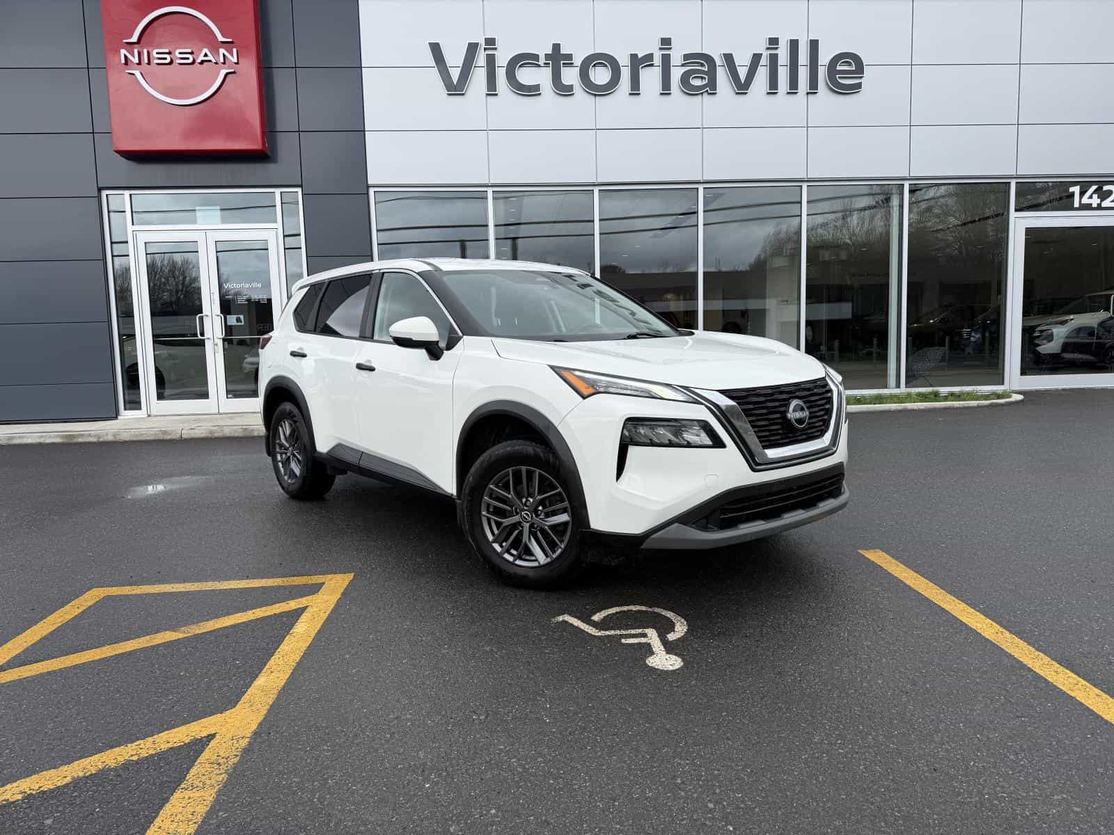 2022 Nissan Rogue S - Image 1