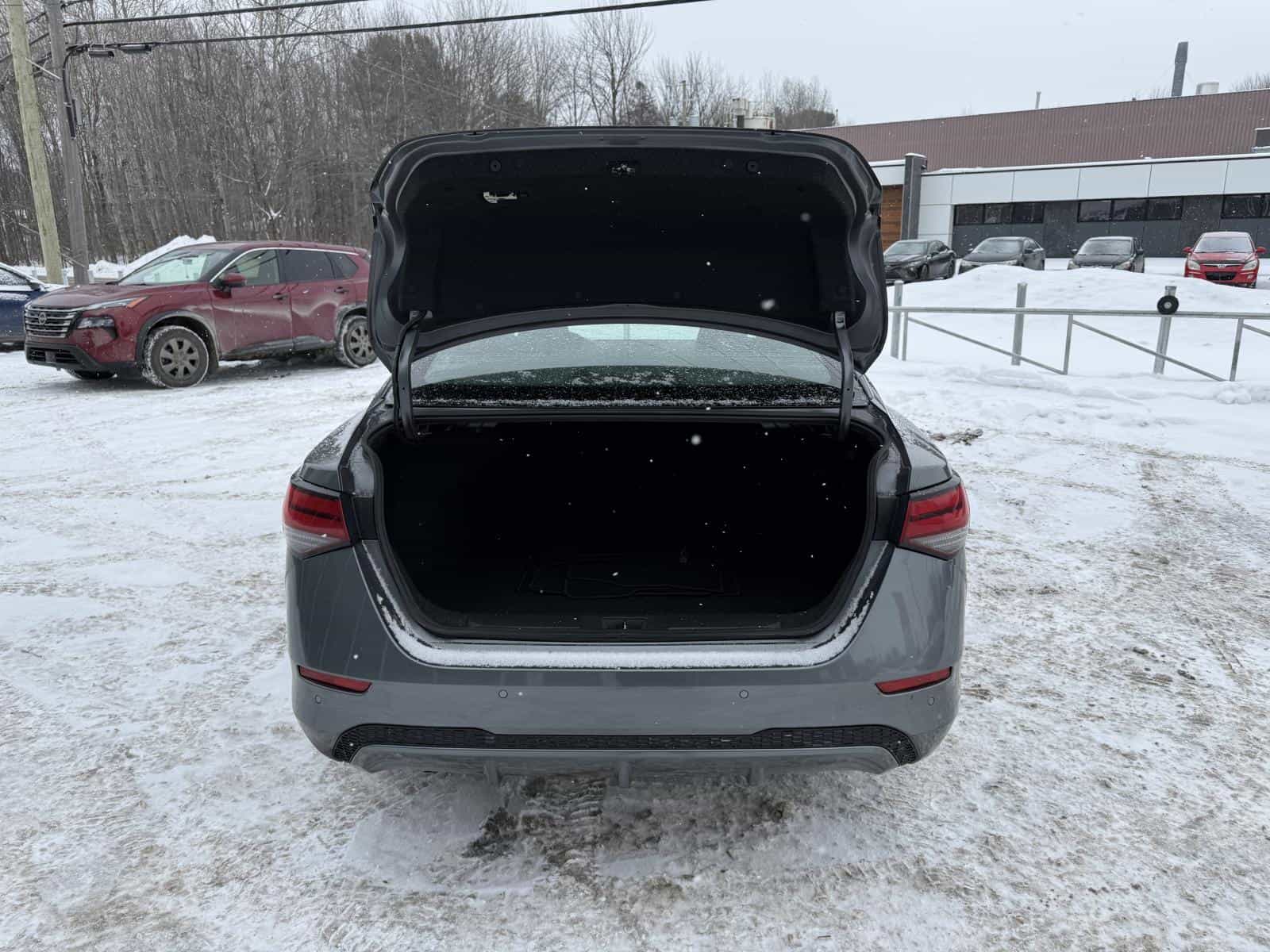 2021 Nissan Sentra S - Image 10