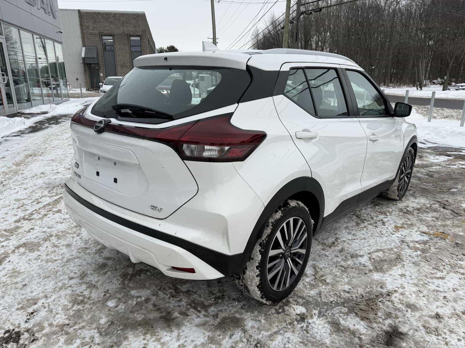 Image 8 Nissan Kicks SV 2022