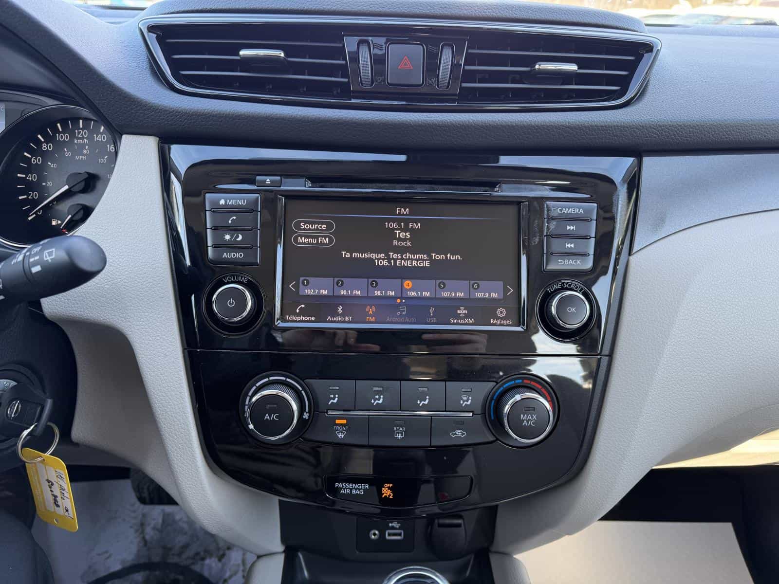 Image 15 Nissan Qashqai S 2023