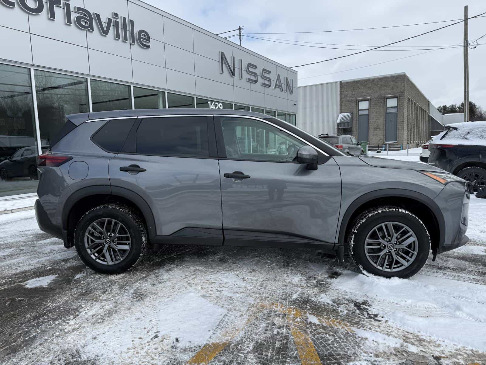 Image 9 Nissan Rogue S 2022