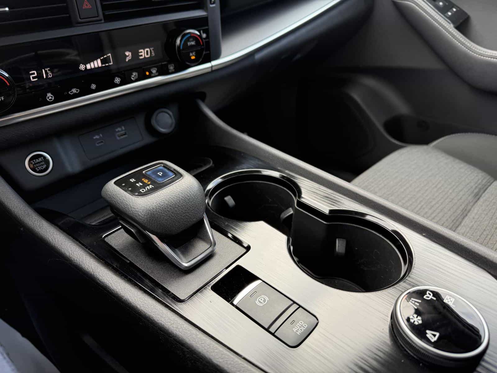 Image 17 Nissan Rogue S 2022