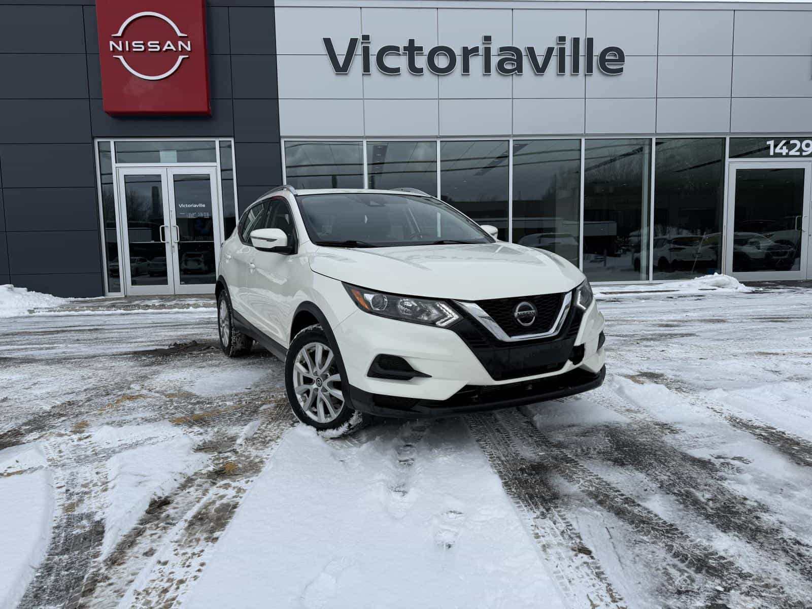 Image 1 Nissan Qashqai SV 2021