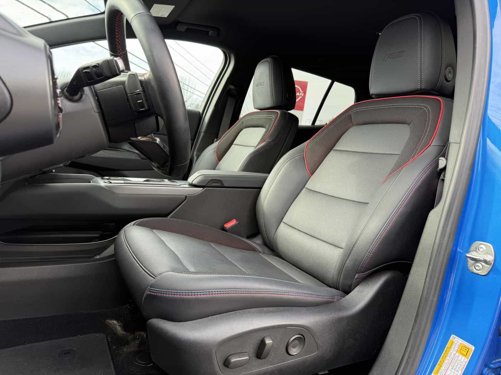 2024 Chevrolet Equinox EV 2RS - Image 11