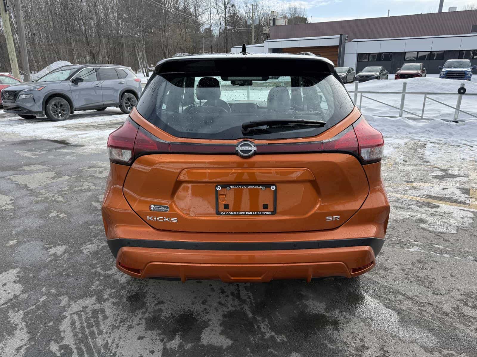 2023 Nissan Kicks SR - Image 7