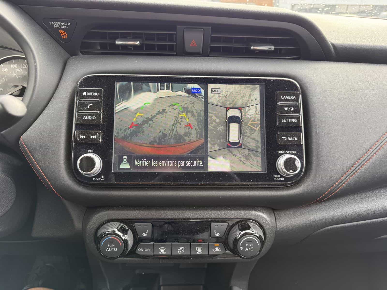 2023 Nissan Kicks SR - Image 19