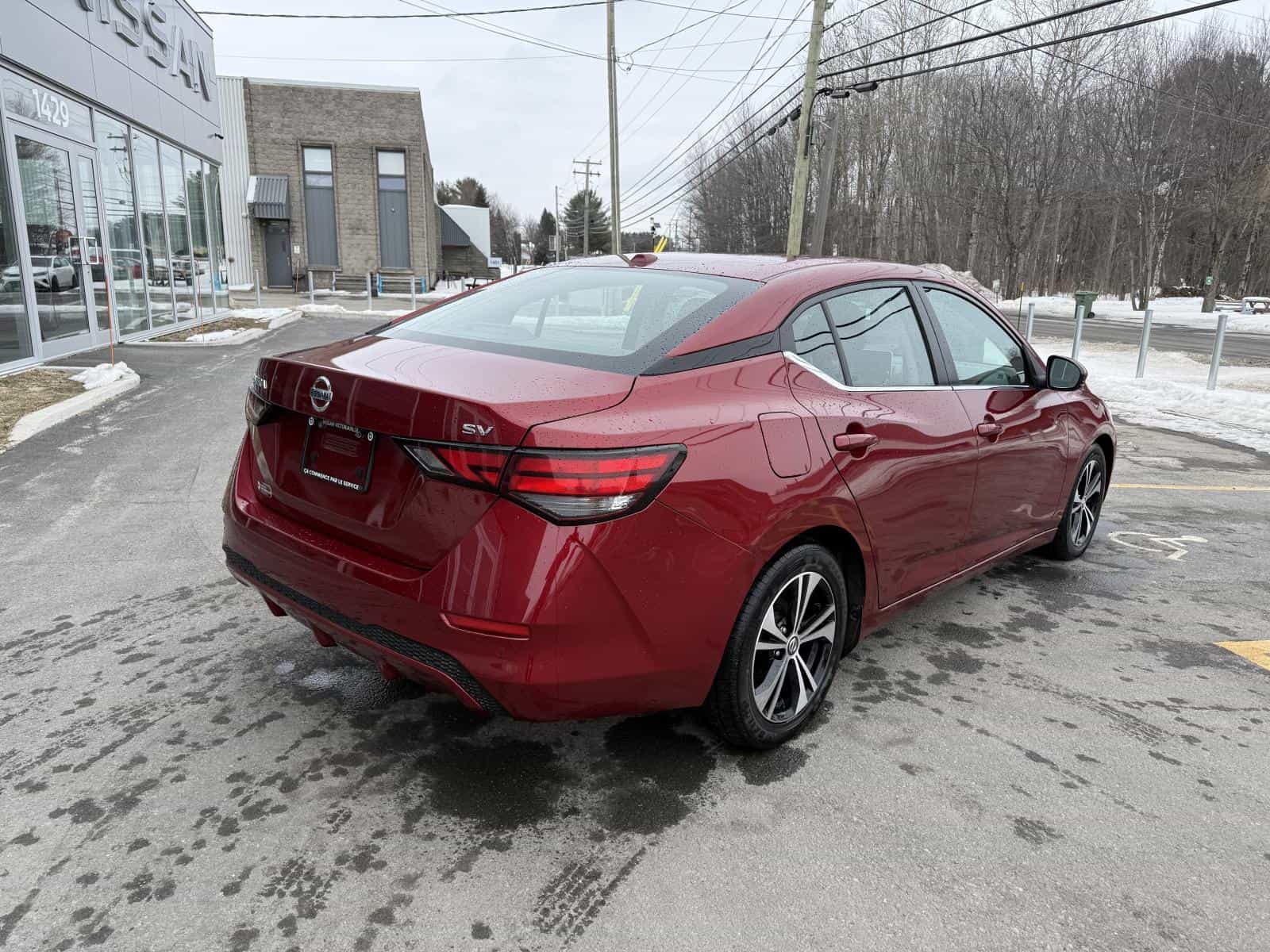 Image 8 Nissan Sentra SV 2021