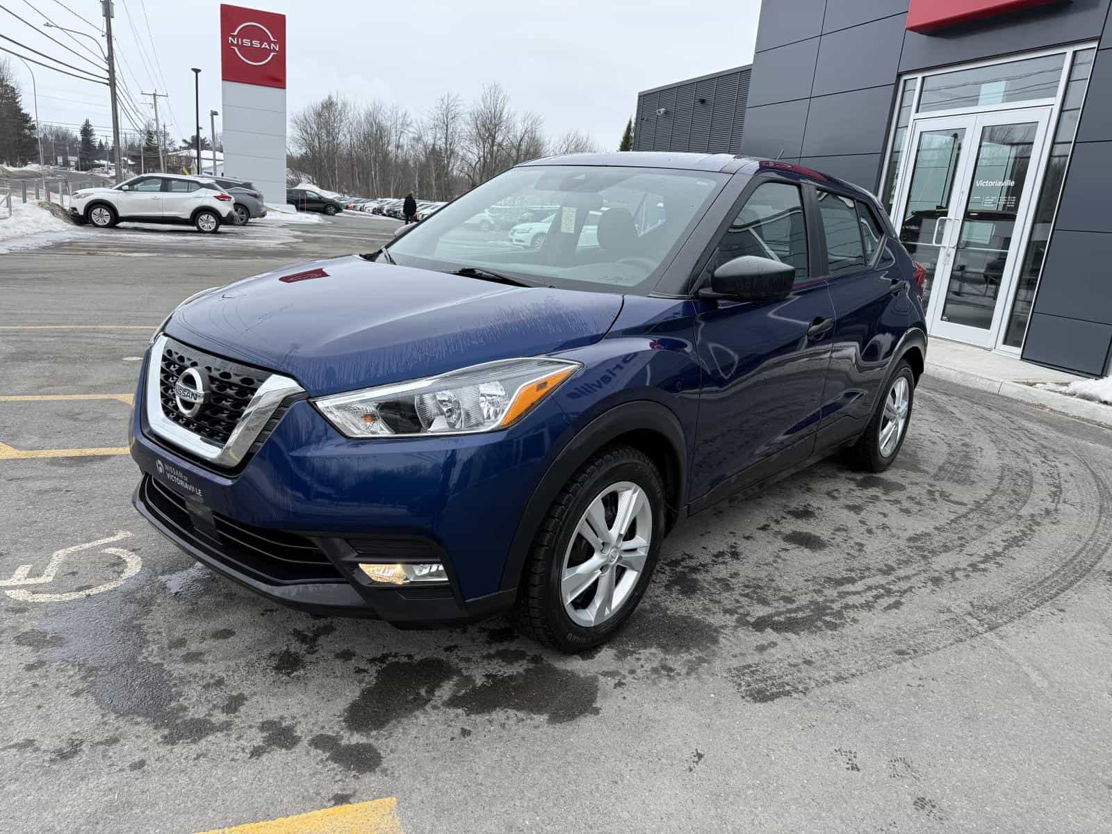 2020 Nissan Kicks S - Image 4