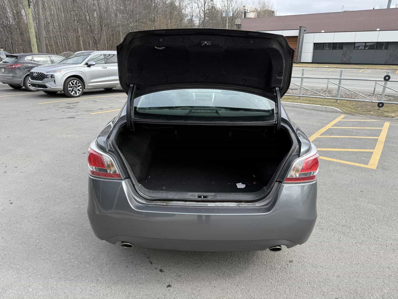 2014 Nissan Altima SL - Image 9