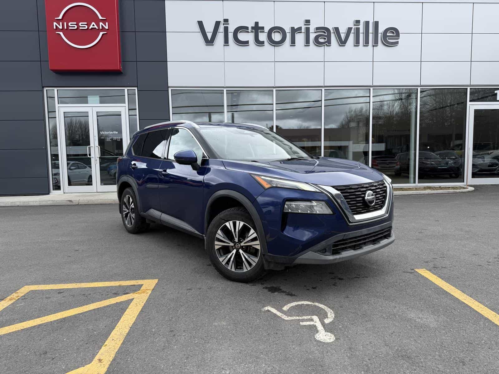 Image 1 Nissan Rogue SV 2021