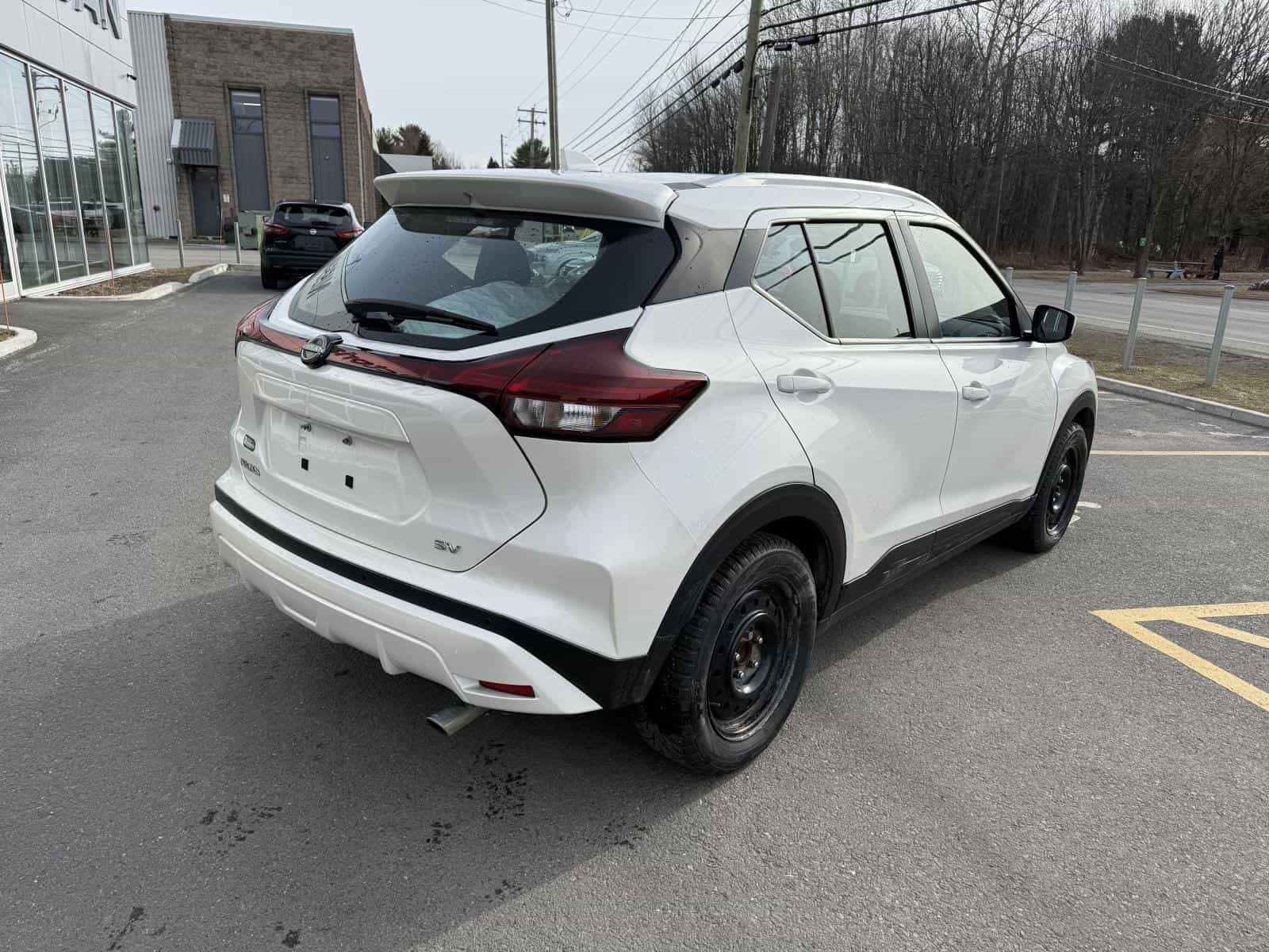 Image 8 Nissan Kicks SV 2022