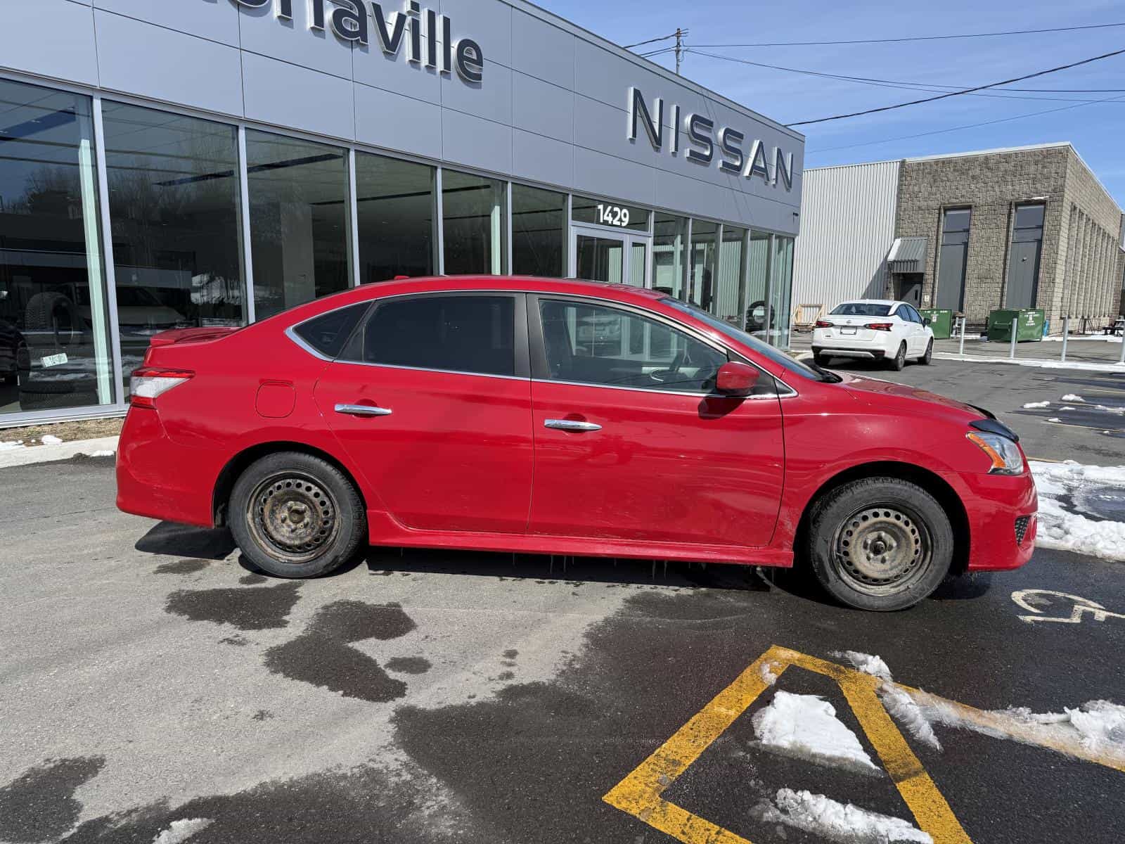 2015 Nissan Sentra SR - Image 9