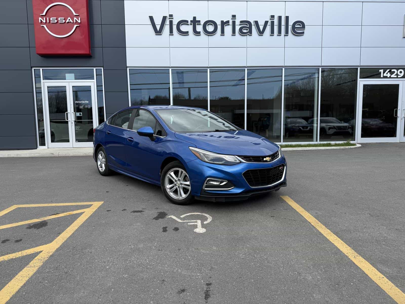 2018 Chevrolet Cruze LT - Image 1