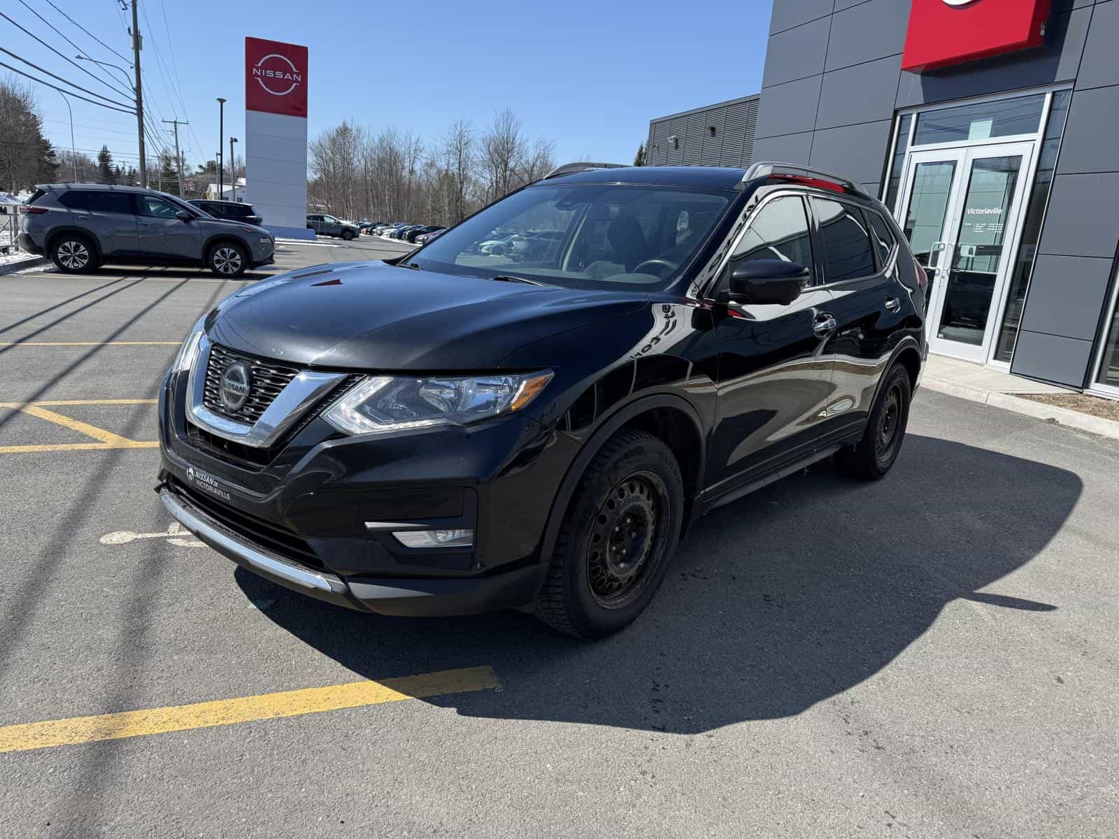 Image 4 Nissan Rogue SV 2020