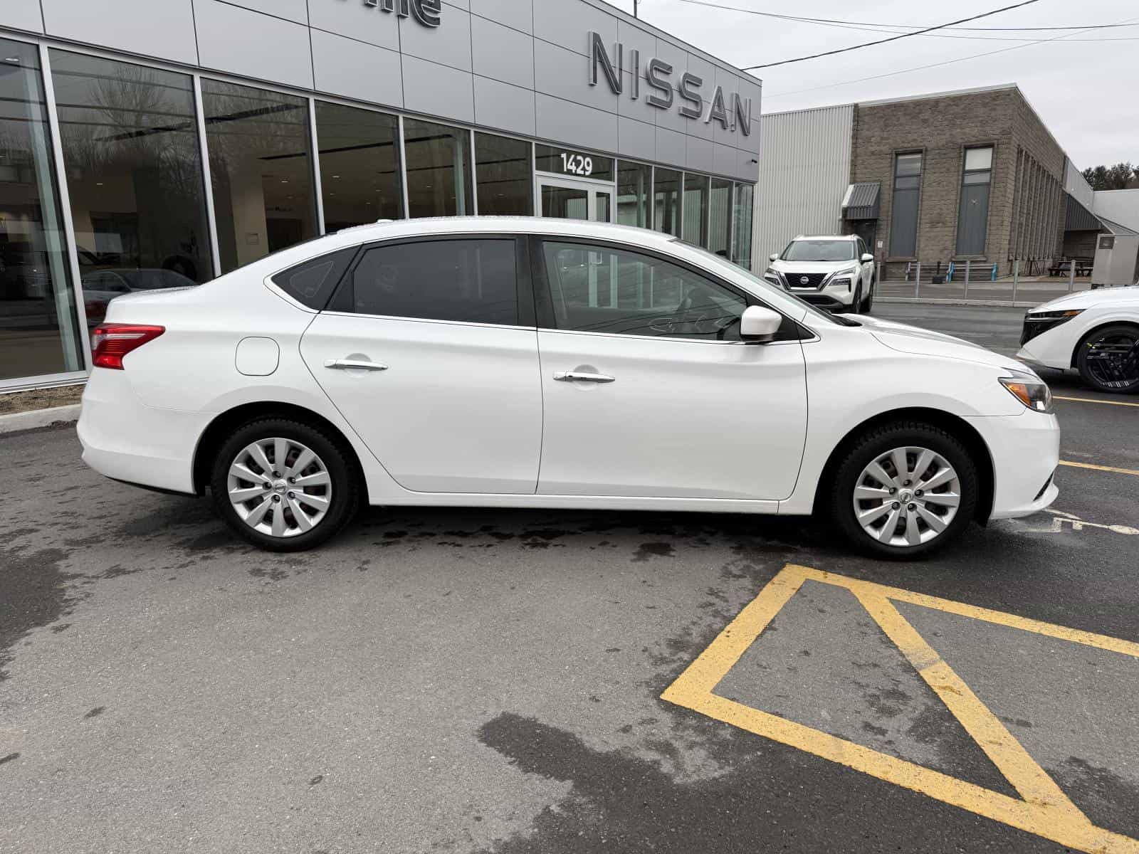 Image 8 Nissan Sentra SV 2019