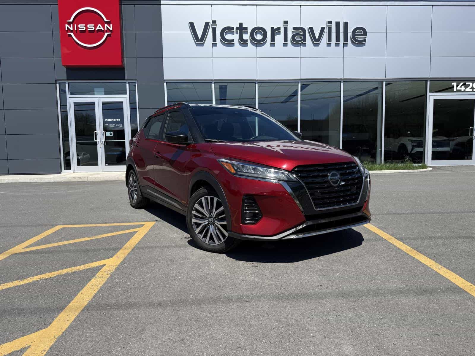 2021 Nissan Kicks SR - Image 1